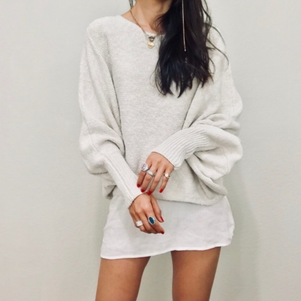 L NWT White Stingray Sweater